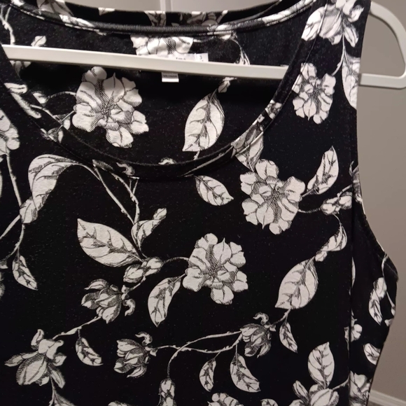 Chico's Black Floral Sleeveless Tank Top - Picture 6 of 12